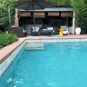 https://le-17-courthezon.fr-provencehotel.com